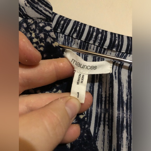 🐱 Maurices | Patterned Top - Picture 2 of 3